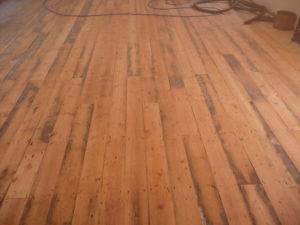 pine floor before restoration